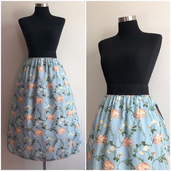 LulaRoe floral skirt